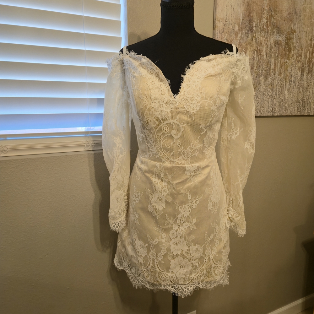 NWOT Elegant Lace Off-Shoulder Dress